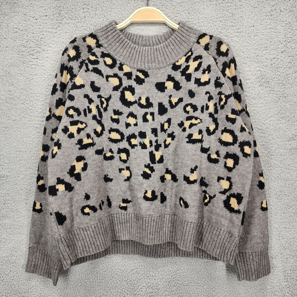 H.one Women Gray Leopard Print Wool Blend Raglan Crew Neck Sweater Small